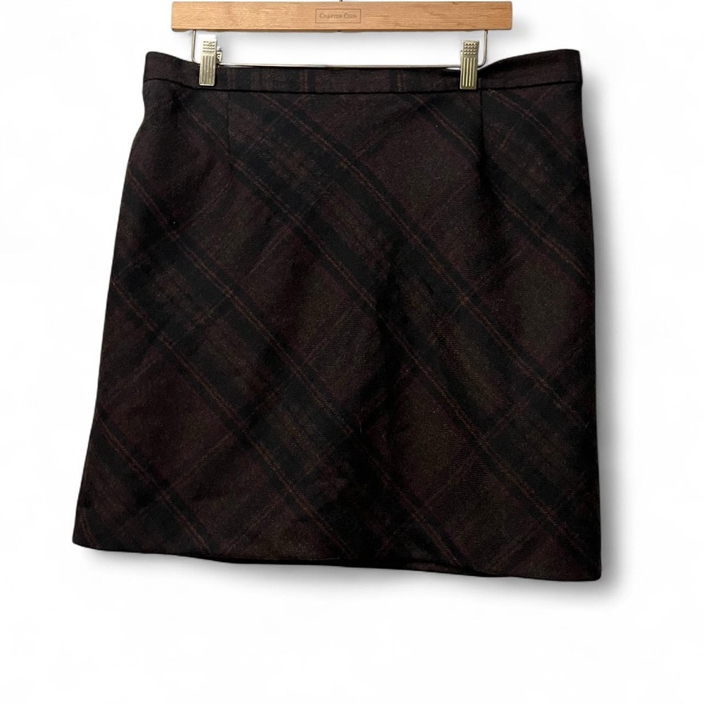LL Bean wool Brown plaid mini skirt with zipper closure 16P